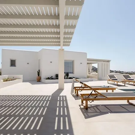 Dia, Villa